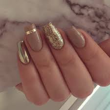 55 Stylish Nail Designs For New Year 2020 Nail Art Is Like The Icing On The Cake It Ties Your Look Together Gold Nails Golden Nails Stylish Nails Designs