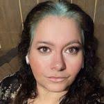 Cindy Eads's Instagram, Twitter & Facebook