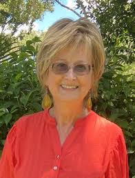 Donna Wojcik's Instagram, Twitter & Facebook