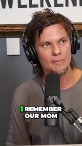 Nostalgic Pizza Buffet Trick 🍕 #theovon