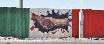 Oggi però l'accordo del 1944 sta affrontando, a motivo di una disputa tra usa e messico e dei disordini che ne sono nati. Tijuana Il Mondo Perduto Nascosto Dal Muro Il Reportage Di Alessandro Di Battista Seconda Parte Il Fatto Quotidiano