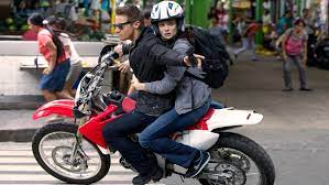 Instead, the action is centered around a department of defense asset named aaron cross (played by jeremy. Movie Review The Bourne Legacy New Character New Star Same Results Npr