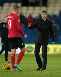 Andreas evald cornelius (an haife shi a 16 maris 1993) shi ne ɗan wasan ƙwallon ƙafa ta ƙasar denmark wanda ke taka leda a matsayin ɗan wasan gaba na parma, a matsayin aro daga atalanta, da ƙungiyar ƙasar denmark. Andreas Cornelius The Cardiff City Flop Who Infuriated Vincent Tan Opens Up On Torrid Time At Club Wales Online