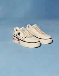 snoopy platform trainers trousers woman bershka