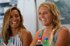 1 in the world for women's surfing after winning the rio pro. 2020 Olympics Sally Fitzgibbons Steph Gilmore Lock In Spots At Tokyo