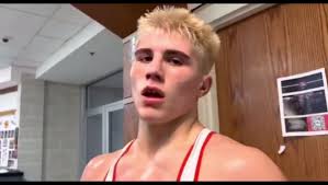 Idk if I’m gonna get love or hate for this💀