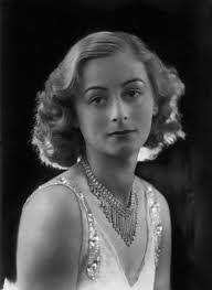 Diana Gould's Instagram, Twitter & Facebook