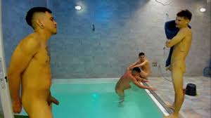 Naked sports: Naked boys in the pool - ThisVid.com