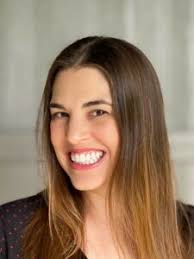 Sara Beatty's Instagram, Twitter & Facebook