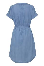 Bei zalando finden sie lange und kurze modelle, außerdem können sie mit einem dirndl besonders viel aufmerksamkeit erregen. Denimblau Kleid Von Fransa Shoppen Sie Denimblau Kleid Ab Gr Xs Xxl Hier