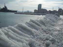 11 марта 2021 года в новороссийске бушует ураган, порывы ветра достигают 35 м/с. Zimnie Skazki Novorossijska Inogda Oni Pohozhi Na Strashnyj Son Novosti Ia Vk Press Krasnodar