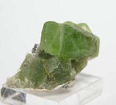 Peridot Green Raw Gemstone Crystals On Matrix By Fenderminerals Raw Gemstones Raw Gemstones Crystals Gems And Minerals