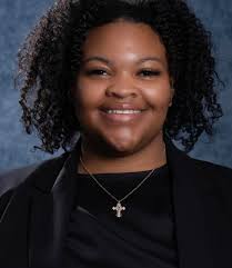 🥳Congratulations to my niece TeAsia Holliman