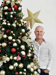 I glued the wings together in the center. How To Dress A Christmas Tree