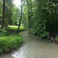 Er liegt sehr schön im schatten hoher bäume zwischen dem garchinger mühlbach und dem schwabinger bach. Englischer Garten Nordteil Alte Heide Hirschau Fohringer Ring