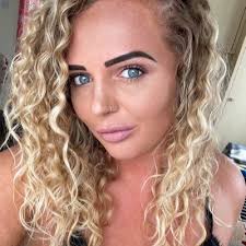 Leanne Baird (@lleanne2011)