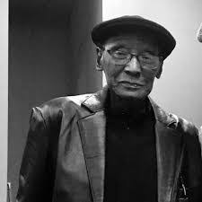 Annie Lavender's Instagram, Twitter & Facebook