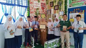 Program bagian dari gerakan literasi sekolah ini diikuti 29 kelas, mulai dari kelas 1 sampai kelas 6. Lomba Pojok Baca Yang Nyaman Dan Menarik Pintar