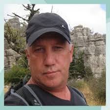 Dennis Meurer's Instagram, Twitter & Facebook