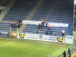 The best gifs are on giphy. Aa Gent Fans Blijven Eerste 10 Minuten Buiten Waar Zijn Di Het Nieuwsblad Mobile