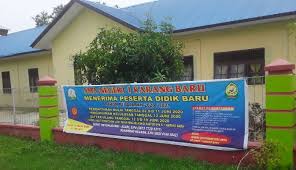 Adapun nomor pokok sekolah nasional (npsn) untuk sman 1 kefamenanu ini adalah 50301006. Sman 1 Karang Baru Buka Penerimaan Murid Baru Halaman 7