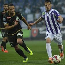 Sok dolgot el lehet rontani ebben a világban, de a foci mögött azt hihetnénk, hogy a fradi és újpest szurkolók egymással szembeni gyűlölködése semmi másra nem. Mlsz Kozpont Fradi Ujpest Derbi Ingyenes Dvtk Meccs Bajnoki Jegyinformaciok