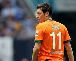 Get the latest on the german footballer. Bundesliga Mesut Ozil Arsenal S Pass Master Made In The Bundesliga