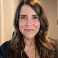 Amie Bowling's Instagram, Twitter & Facebook