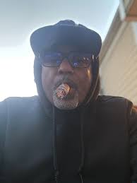 Back from a long vacation. Picked up a few fresh rolled cubans from the VIs.