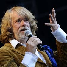 Die werke von schneider sind eine unkonventionelle mischung aus von horseplay, stimmung und jazz beeinflusster musik. Familienchaos Bei Helge Schneider Wer Ist Wer Stars