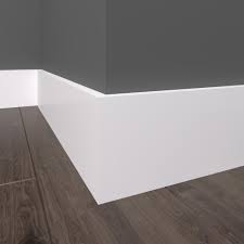 Evertrue Craftsman 5 1 2 In X 8 Ft Primed Mdf Baseboard Moulding Lowes Com In 2021 Baseboards Baseboard Styles Modern Baseboards