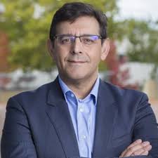 La tecnología tiene que ayudar a las personas a crecer", así iniciaba  Salvador Cayon en el HP TOP CHANNEL SUMMIT 2025, con el objetivo "Leading  the future of growth".