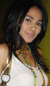 Nova Eliza Bantah Mesra dengan Andrew White