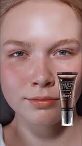 Arma el regalo perfecto para Navidad con Sally! 🎄 ✨ Recibe una  cosmetiquera premium gratis en compras a partir de $2300. 💝 ¡Consulta  restricciones!