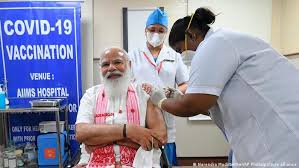 How will we be vaccinated? India Tops 200 000 Dead Amid Coronavirus Surge News Dw 28 04 2021