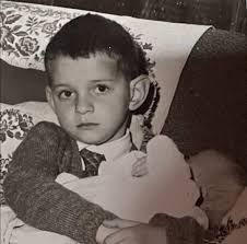 father Dave and his little Stella 💙💓 (anton Corbijn , playing the angel  photo shoot , 2005) 🖤😇