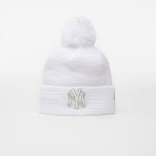 Just before leaving for our la and new york holiday, i knitted a lovely winter infinity scarf to take with. Mutzen New Era Beanie Mlb Wmns Bobble Cuff Knit New York Yankees White Footshop