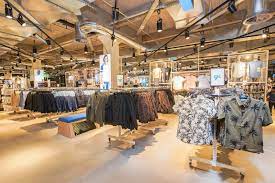 Prospekte und öffnungszeiten primark münchen. Primark Eroffnung In Munchen Hier Sturmen Die Kunden Sturmen Den Laden Ramersdorf Perlach