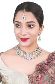 Kiara Advani inspired AD Green Necklace paired with set of earrings and  maang tikka. at ₹ 1199/pair