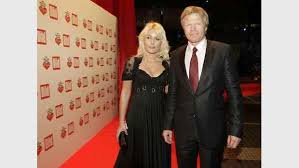 Oliver kahn has been appointed chief executive of fc bayern münchen ag from 2022. Oliver Kahn Und Die Frauen Seine Svenja Ist Jung Blond Schon Wie Simone Und Verena Leute Bild De