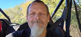 Retired offgridder seeking partner and best friend