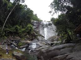 Visit the ten best waterfalls in malaysia like that of kota tinggi waterfalls, mahua waterfalls, sungai chiling waterfalls, and more on your next trip to malaysia! Chasing The Best Waterfalls In Langkawi