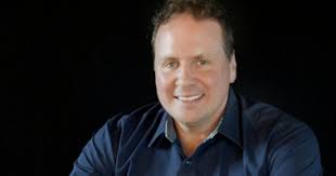 LandOfCleve.net: FEST QUEST 3: Grabbing a Guinness with CIFF Filmmaker and  'The Yank' Himself, Sean Lackey