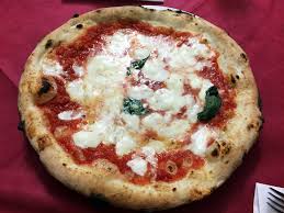Il re della pizza fritta e non solo! Pizza Crawl In Naples Italy Euro Travel Coach