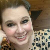 Andrea Elswick's Instagram, Twitter & Facebook