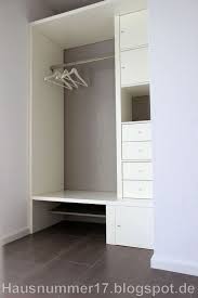 Holz beizen macht immer dann sinn, wenn sie holzmöbel streichen, die holzeigenen strukturen aber sichtbar bleiben sollen. 12 Special Garderobe Wandhaken Flur Ideen Garderobe Selber Bauen Garderobe Flur Ikea Lagerung