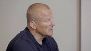 Neil Woodford seeks to reassure investors after fund suspension