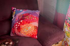 Diy Coudre Des Rideaux Patchwork En Direct De La Fabrique De Crevettes Chute De Tissu Diy Coussin Bouts De Tissu