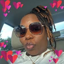 Jasmine Sewell's Instagram, Twitter & Facebook