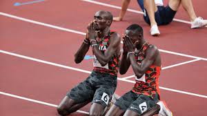 En septembre 2013, ferguson rotich se classe troisième du mémorial van damme de bruxelles, ultime étape de la ligue de diamant 2013, derrière l'éthiopien mohammed aman et l'américain nick. Tohtquwsybx9em